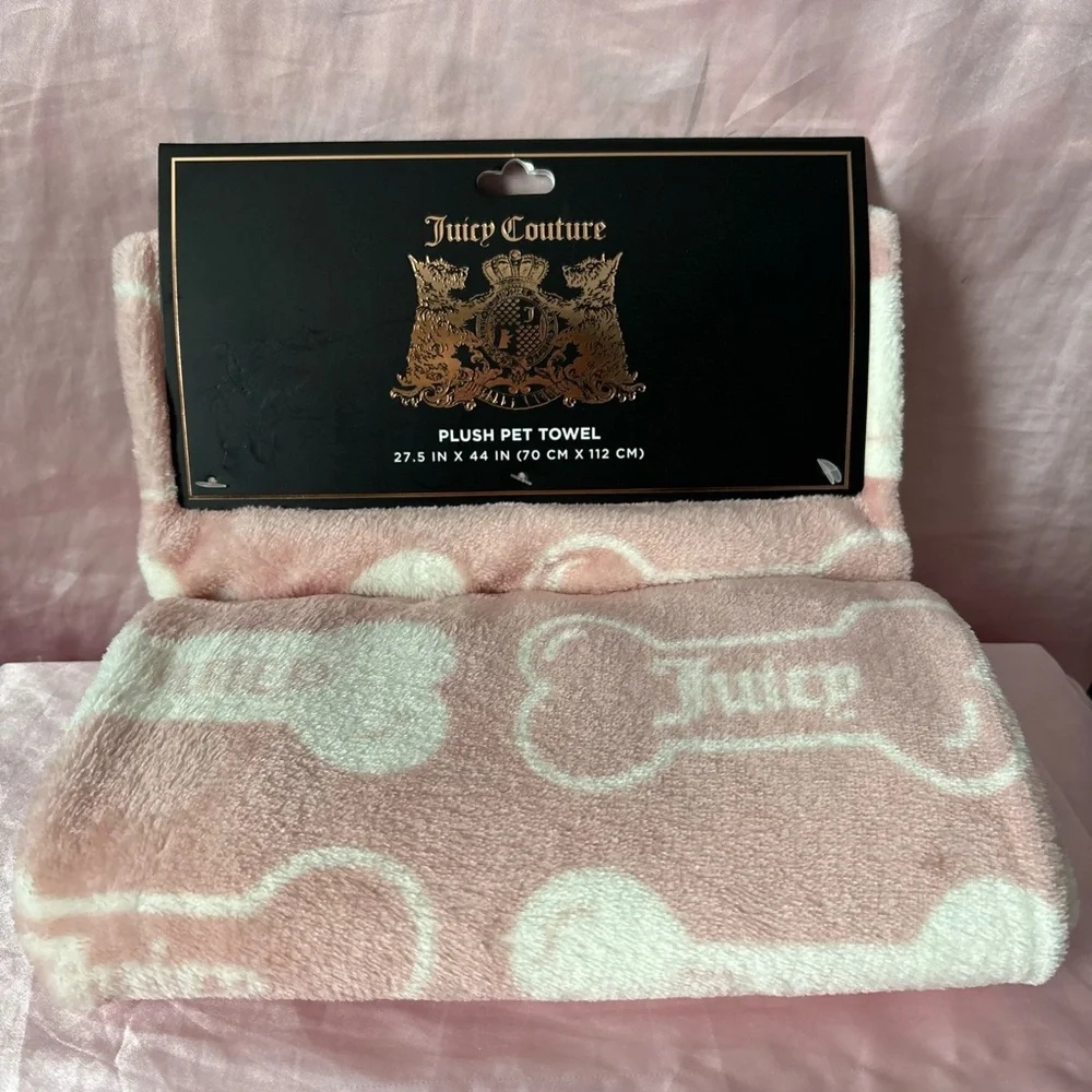 JUICY COUTURE PAWS & BONES Dog Super Soft Plush Throw Towel Blanket! NWT! PINK